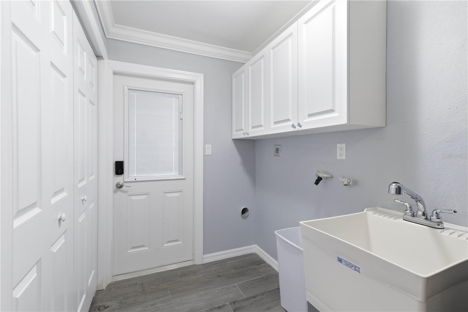 5027 WATERSIDE DR — photo 37