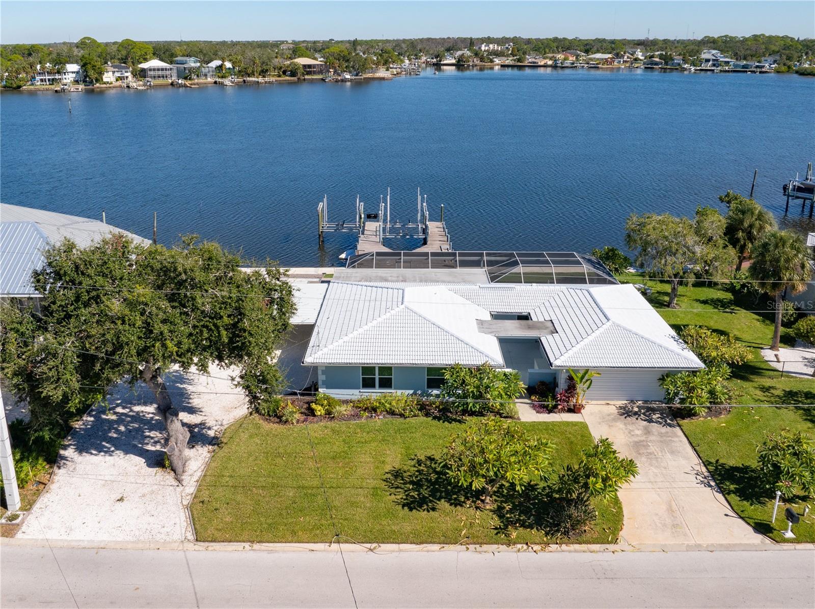 5027 WATERSIDE DR — photo 6