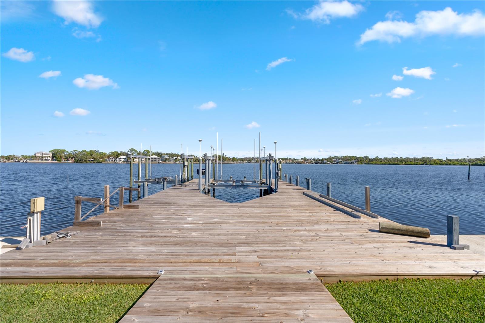 5027 WATERSIDE DR — photo 13