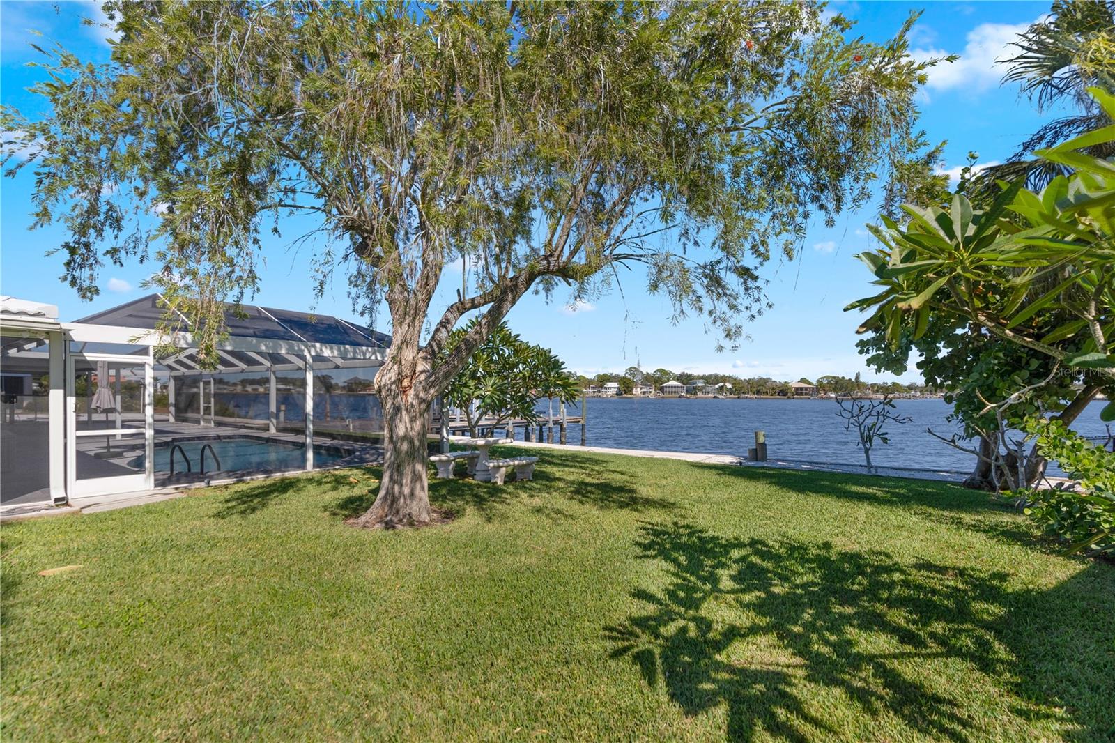 5027 WATERSIDE DR — photo 4