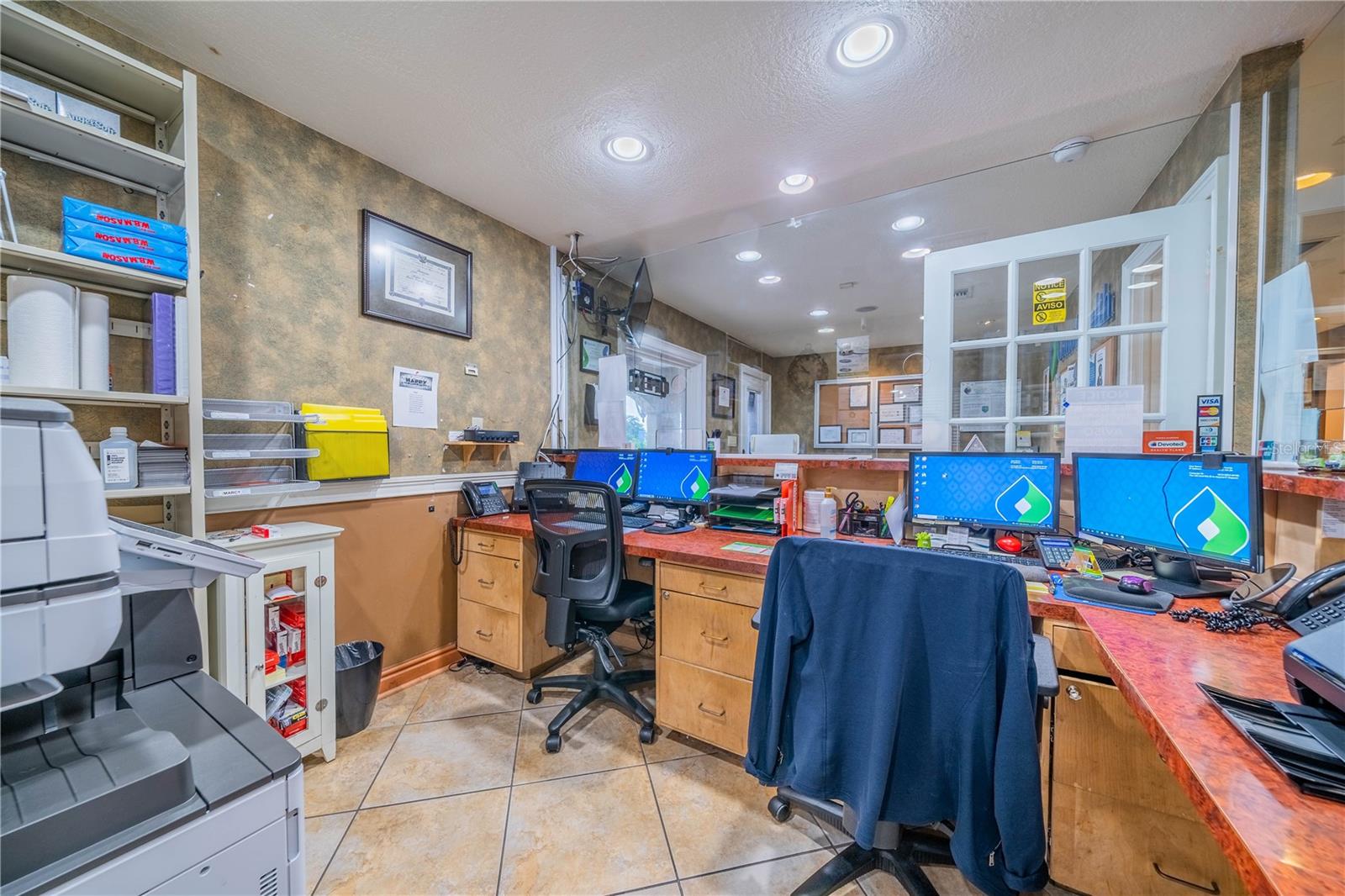 10508 GIBSONTON DR — photo 13