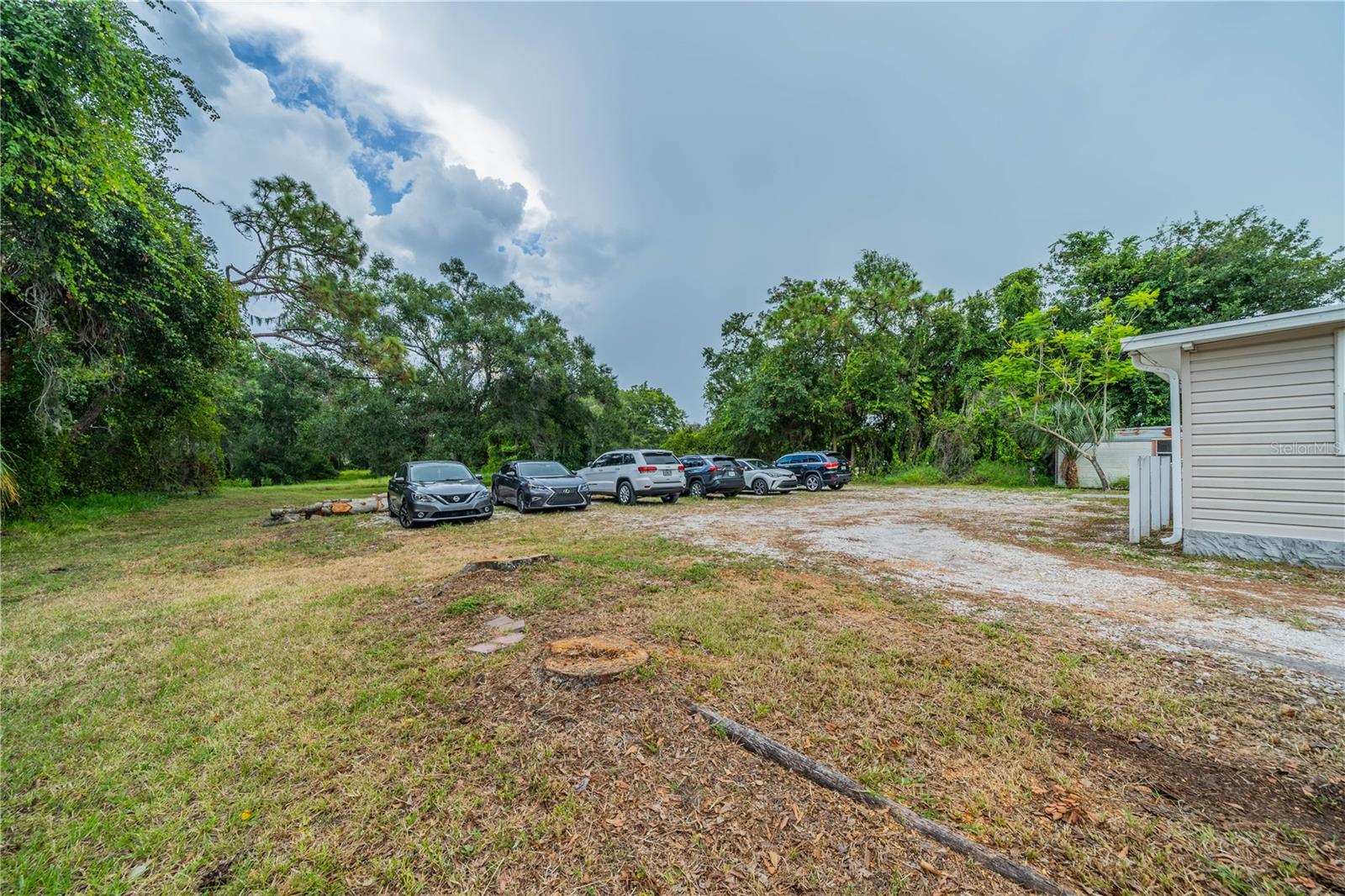 10508 GIBSONTON DR — photo 34