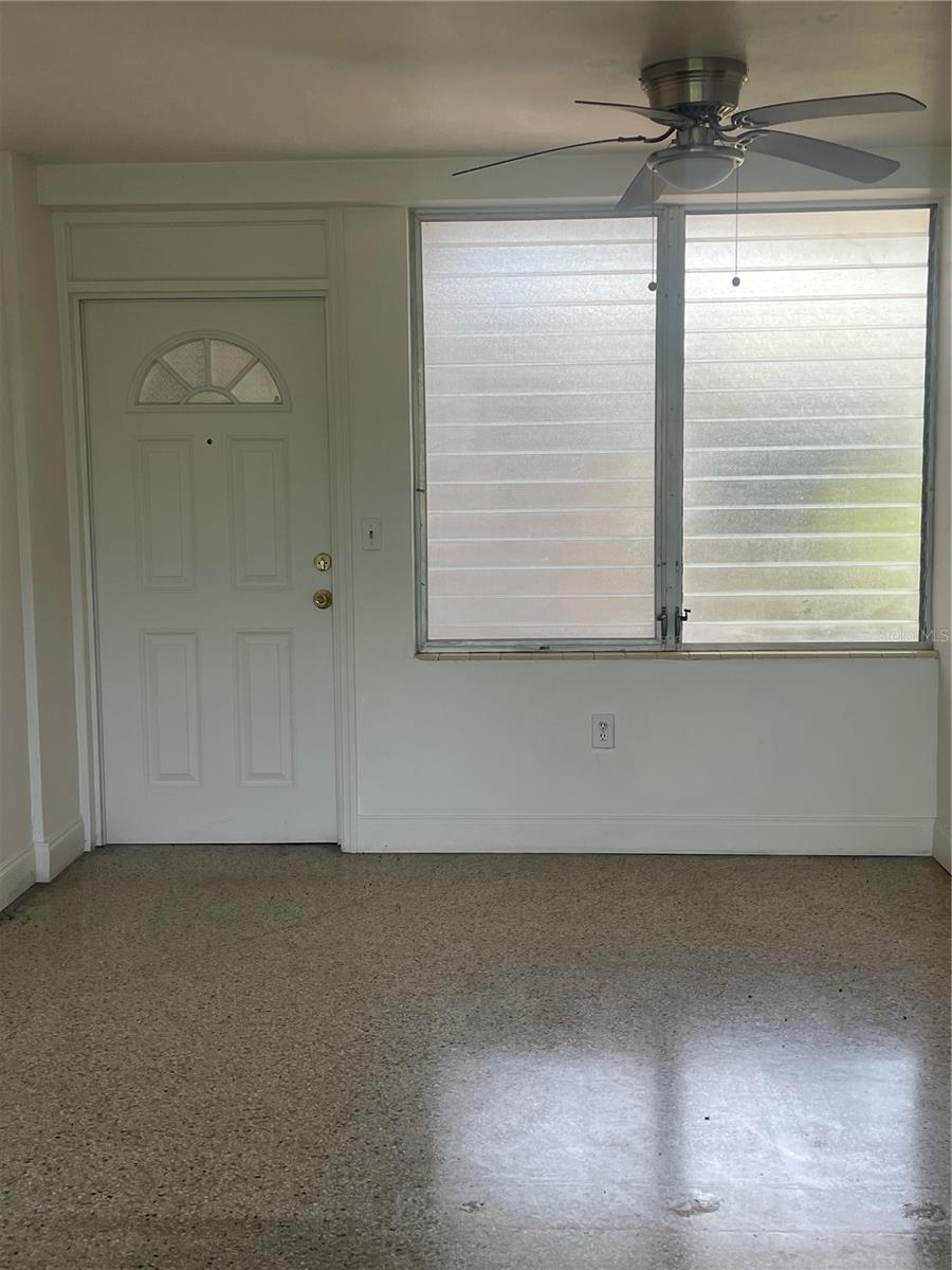 200 N BETTY LN #1B — photo 5