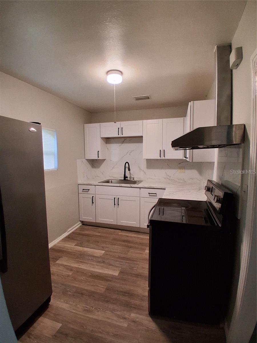 506 N MACDILL AVE — photo 11