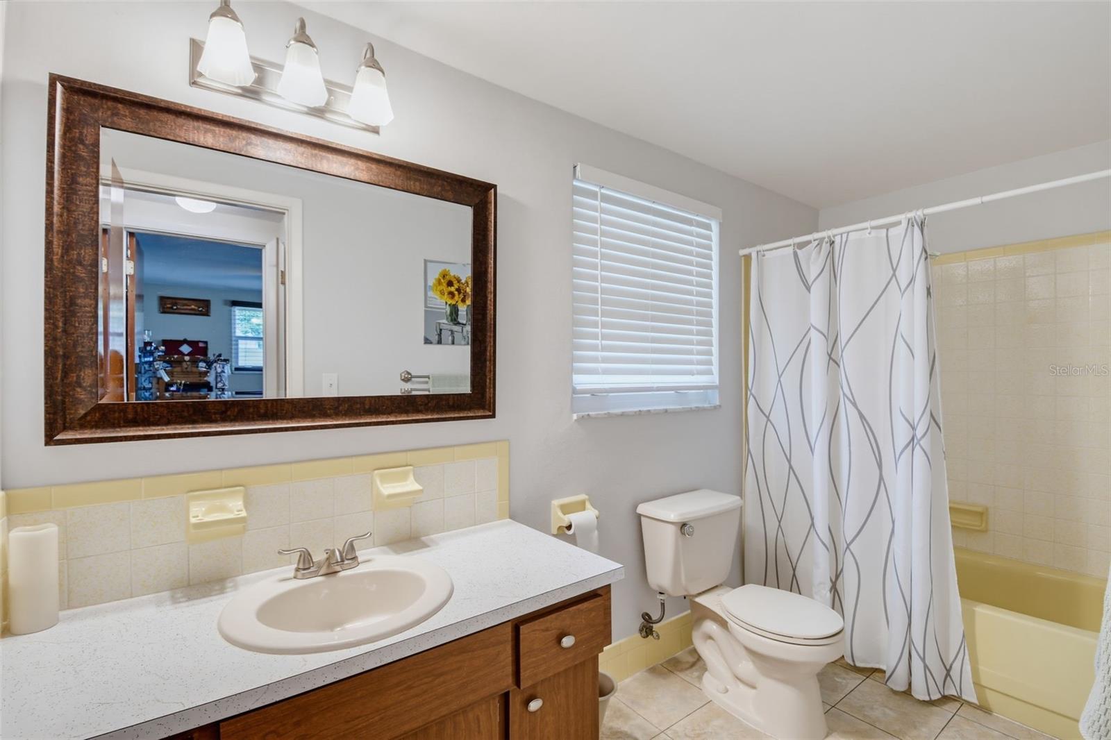 10831 MAPLEWOOD AVE — photo 19