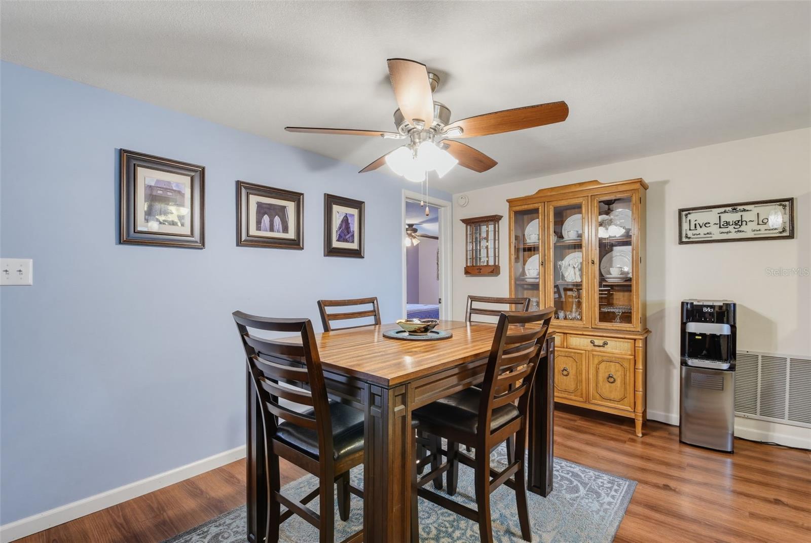 10831 MAPLEWOOD AVE — photo 10