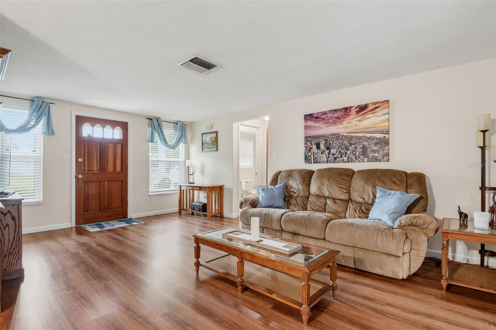 10831 MAPLEWOOD AVE — photo 6