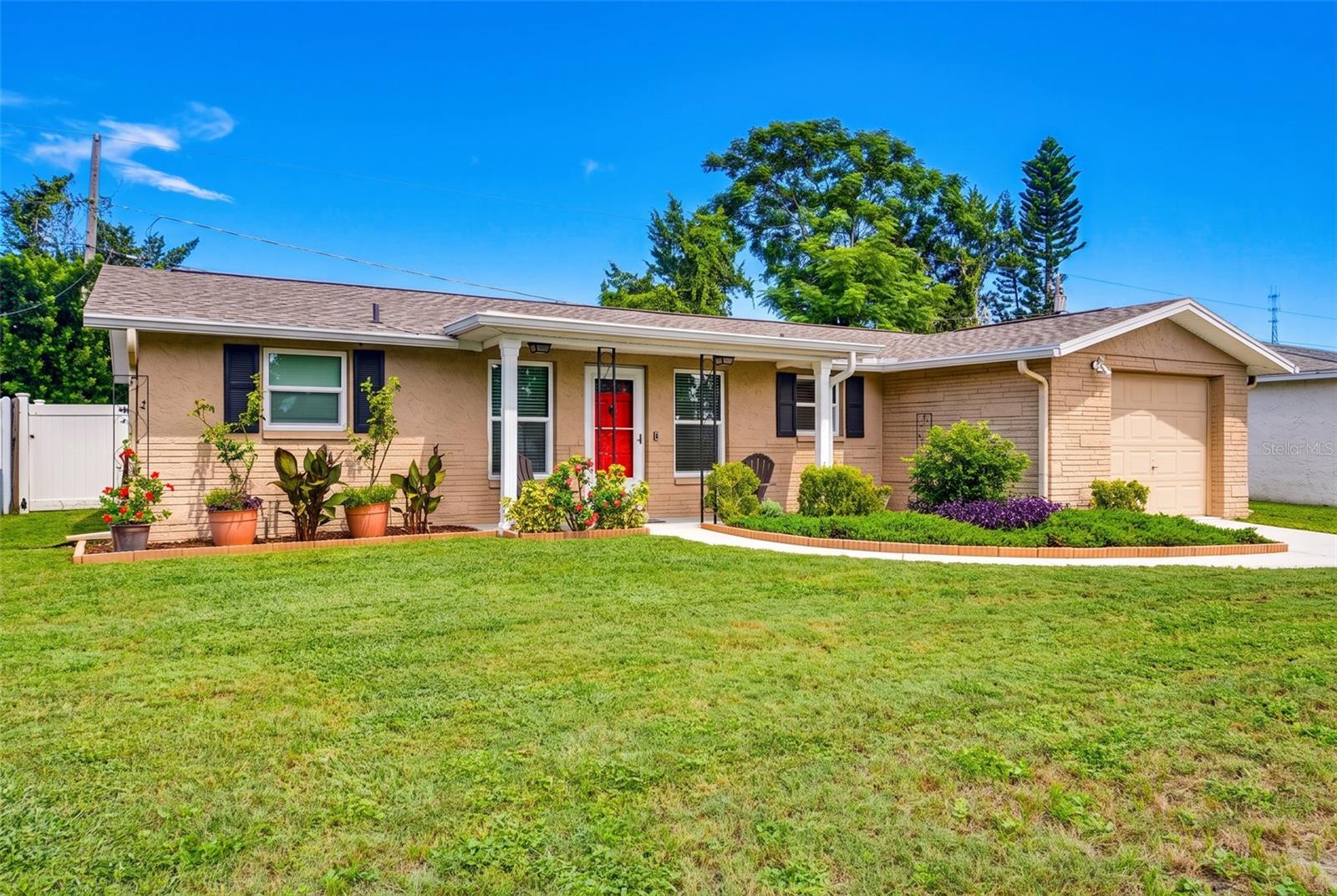 10831 MAPLEWOOD AVE — photo 4