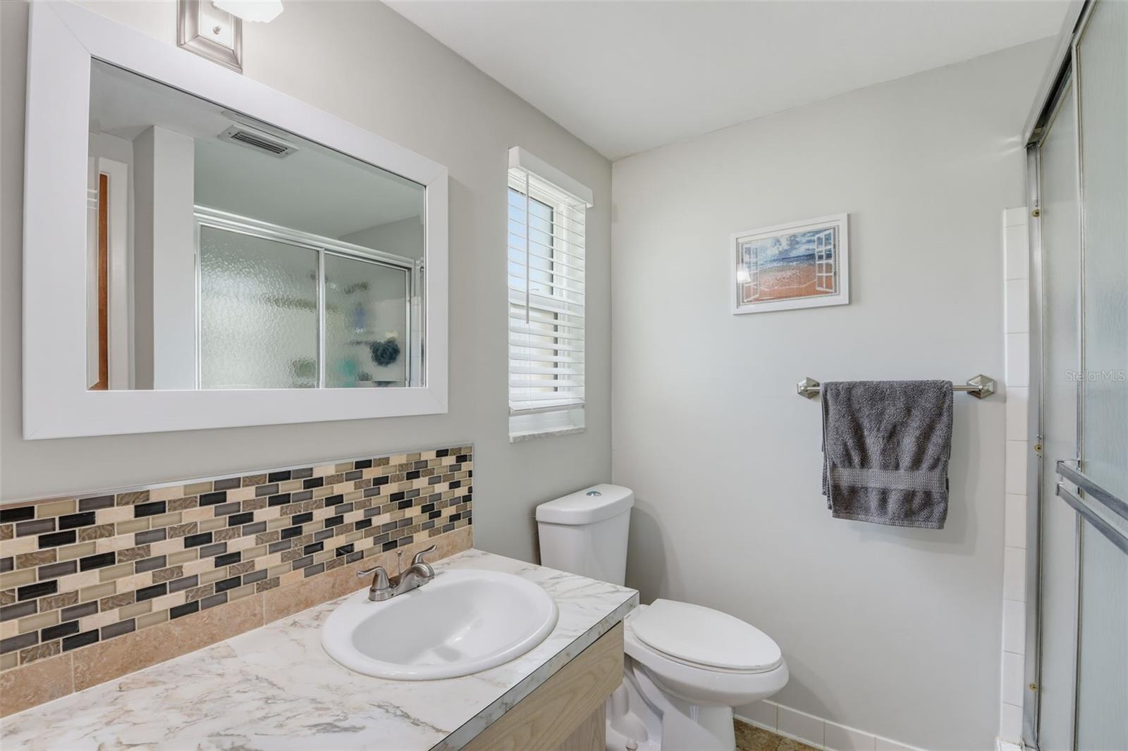 10831 MAPLEWOOD AVE — photo 16