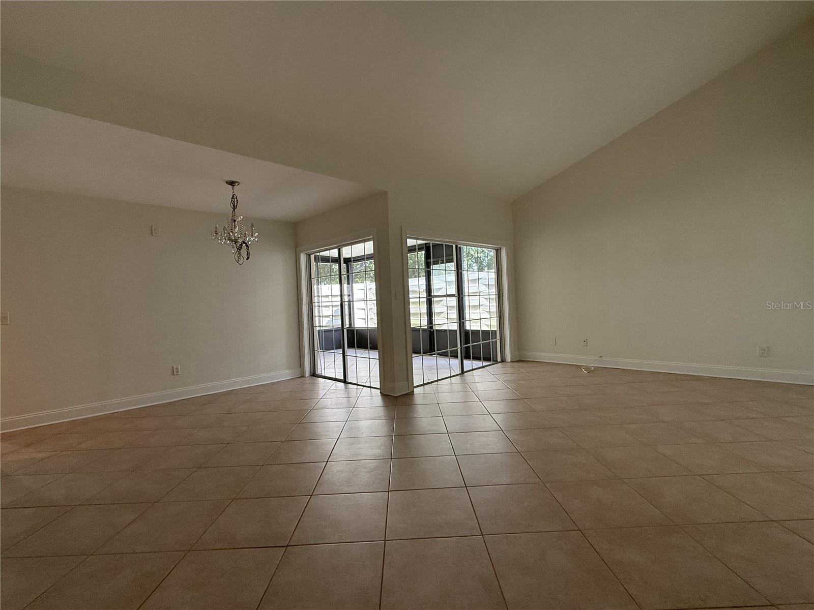 2705 SAND HOLLOW CT CLEARWATER, FL 33761-3732 — photo 16