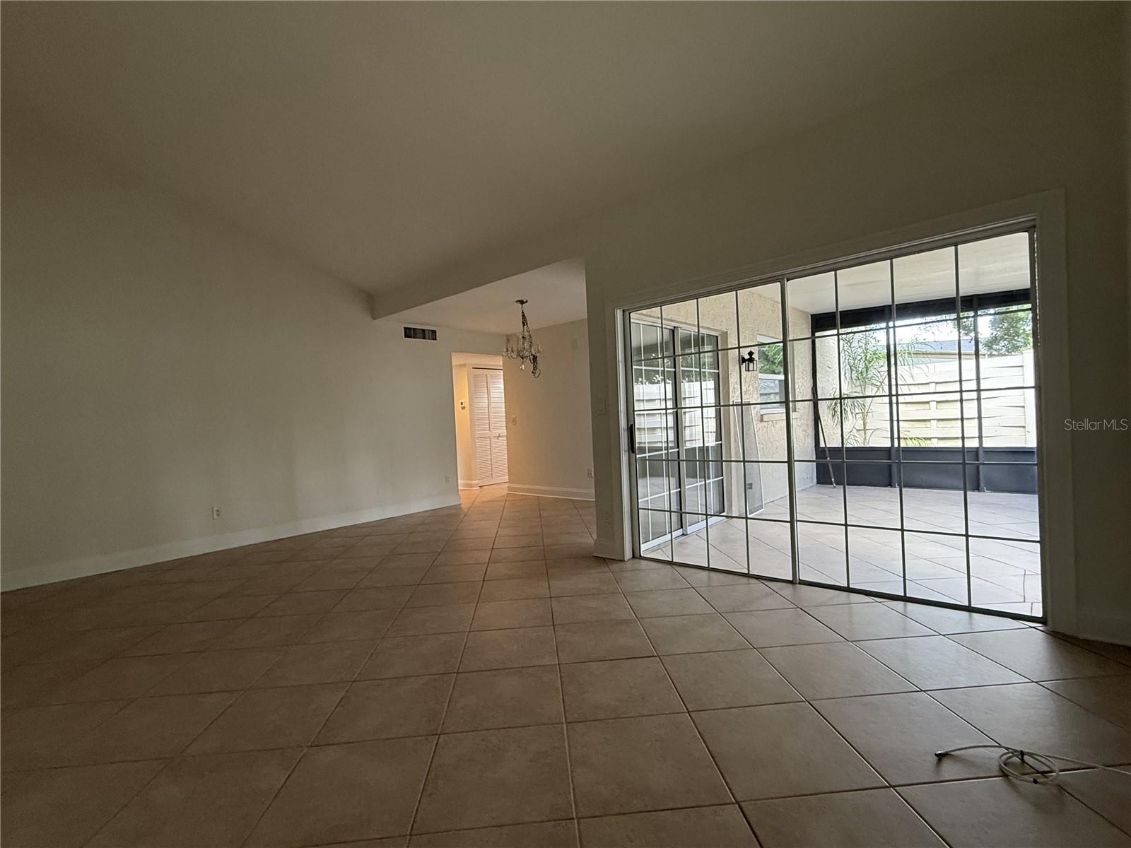 2705 SAND HOLLOW CT CLEARWATER, FL 33761-3732 — photo 17