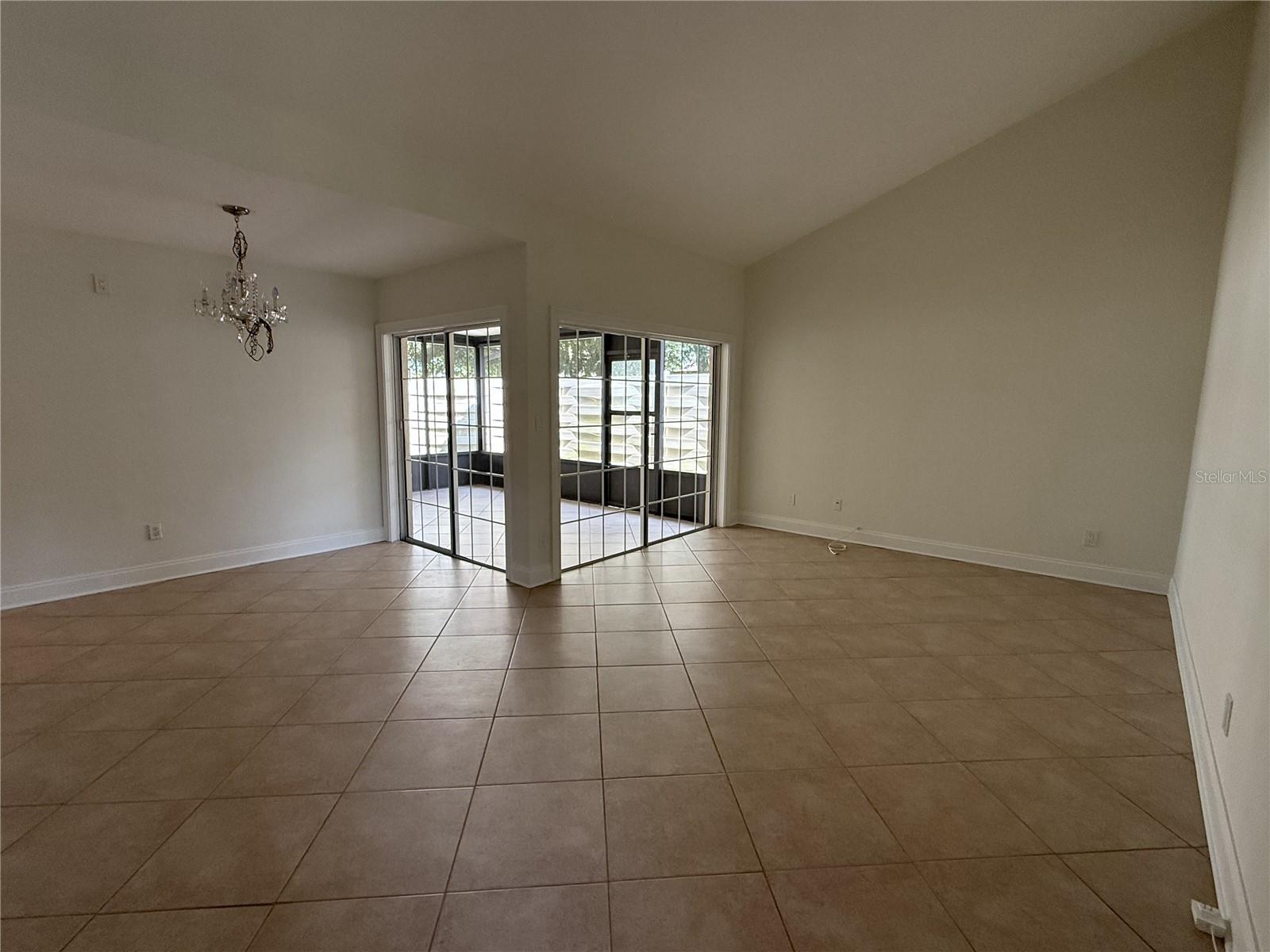 2705 SAND HOLLOW CT CLEARWATER, FL 33761-3732 — photo 25