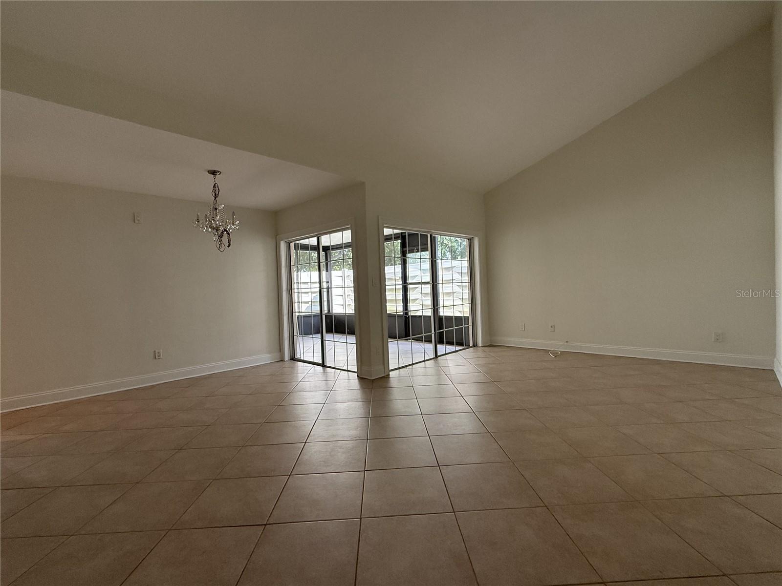 2705 SAND HOLLOW CT CLEARWATER, FL 33761-3732 — photo 15