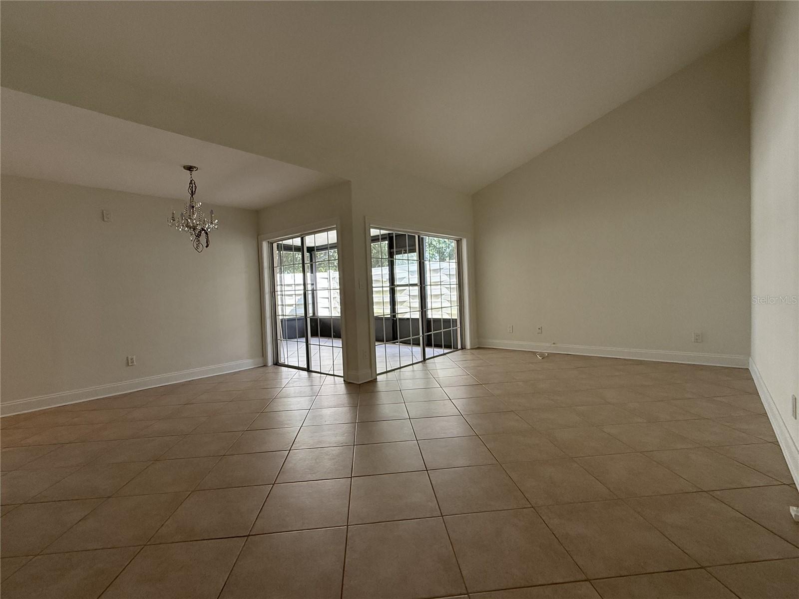 2705 SAND HOLLOW CT CLEARWATER, FL 33761-3732 — photo 14