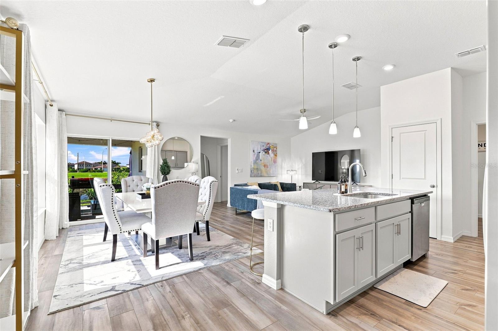 9540 SANDY BLUFFS CIR — photo 5