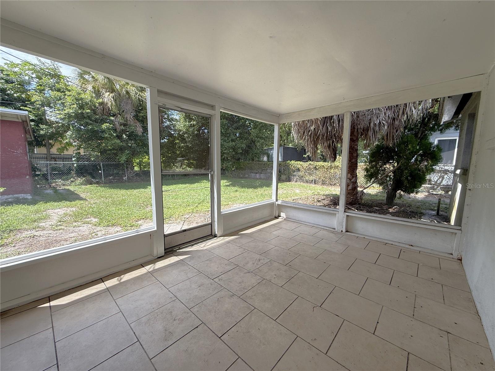 536 BRIARWOOD RD — photo 12