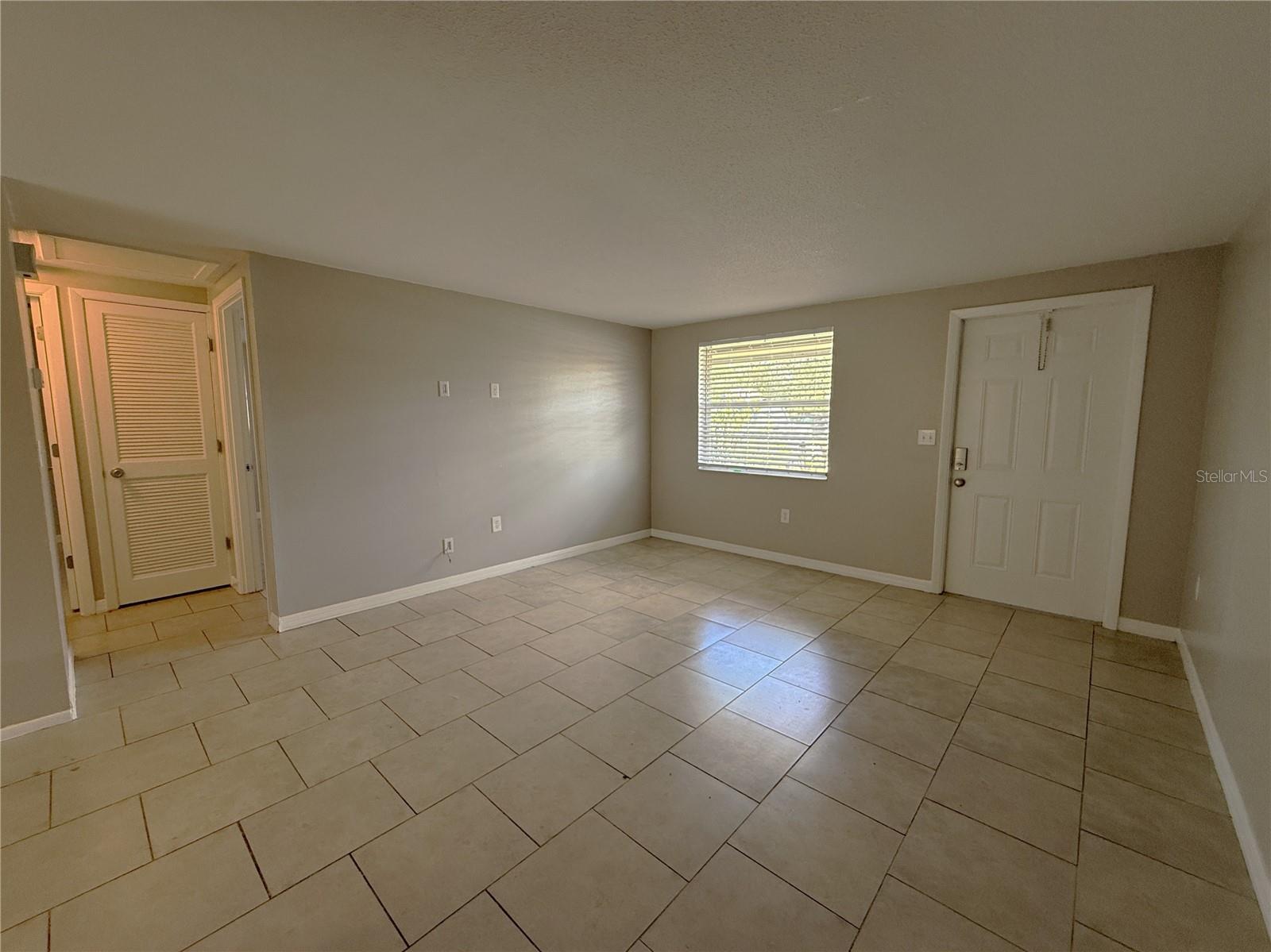 536 BRIARWOOD RD — photo 3