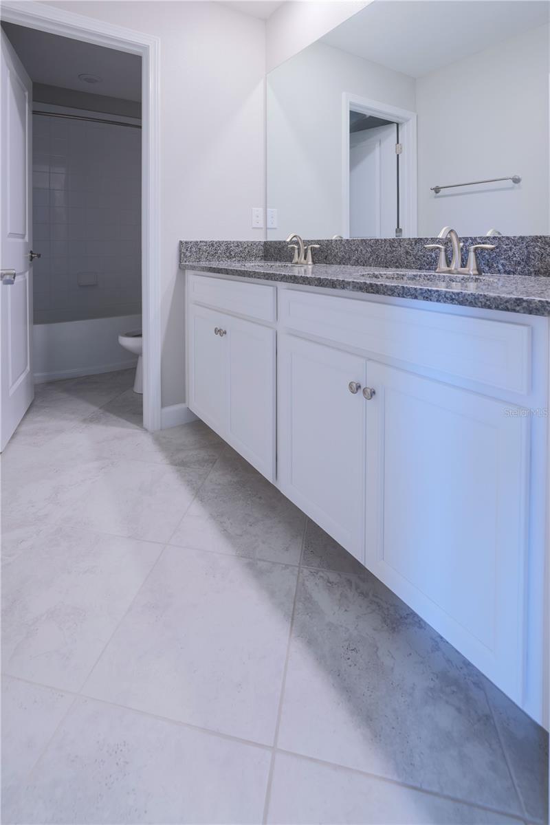 24893 LAMBRUSCO LOOP — photo 22