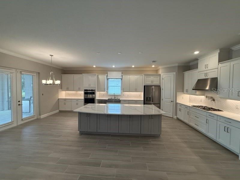 7716 MOONBEAM AVE — photo 13