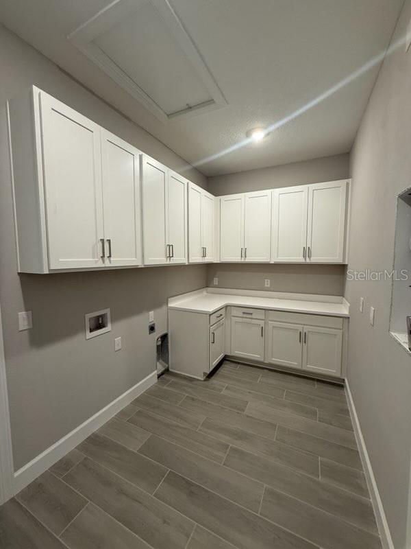 7716 MOONBEAM AVE — photo 8