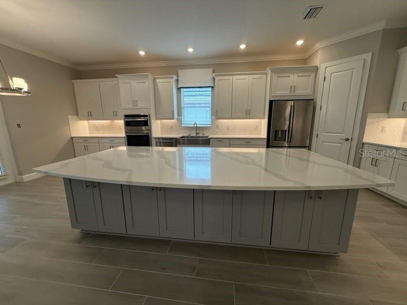 7716 MOONBEAM AVE — photo 14