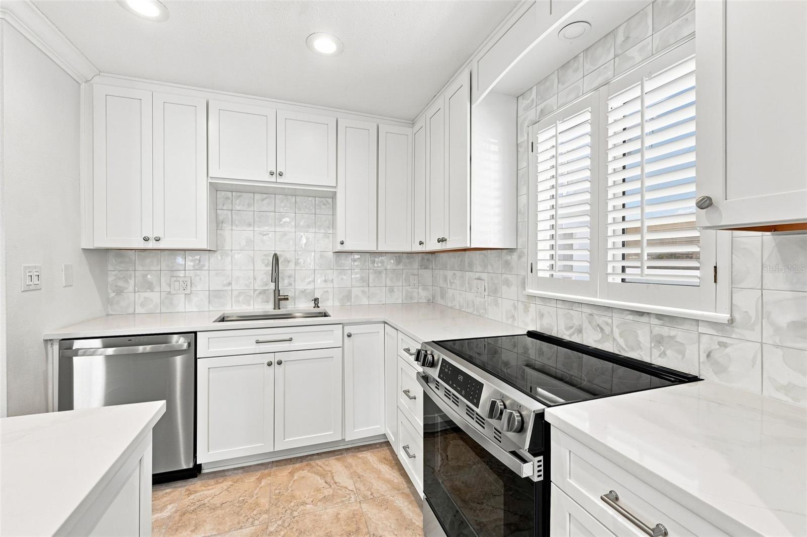 250 126TH AVE #110 — photo 9