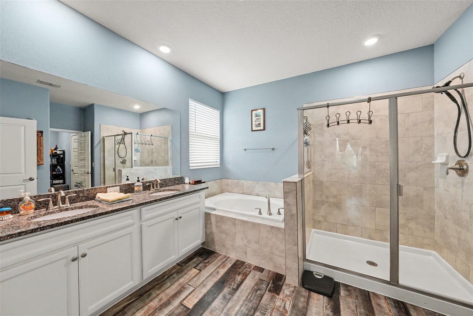 21922 CREST MEADOW DR — photo 16