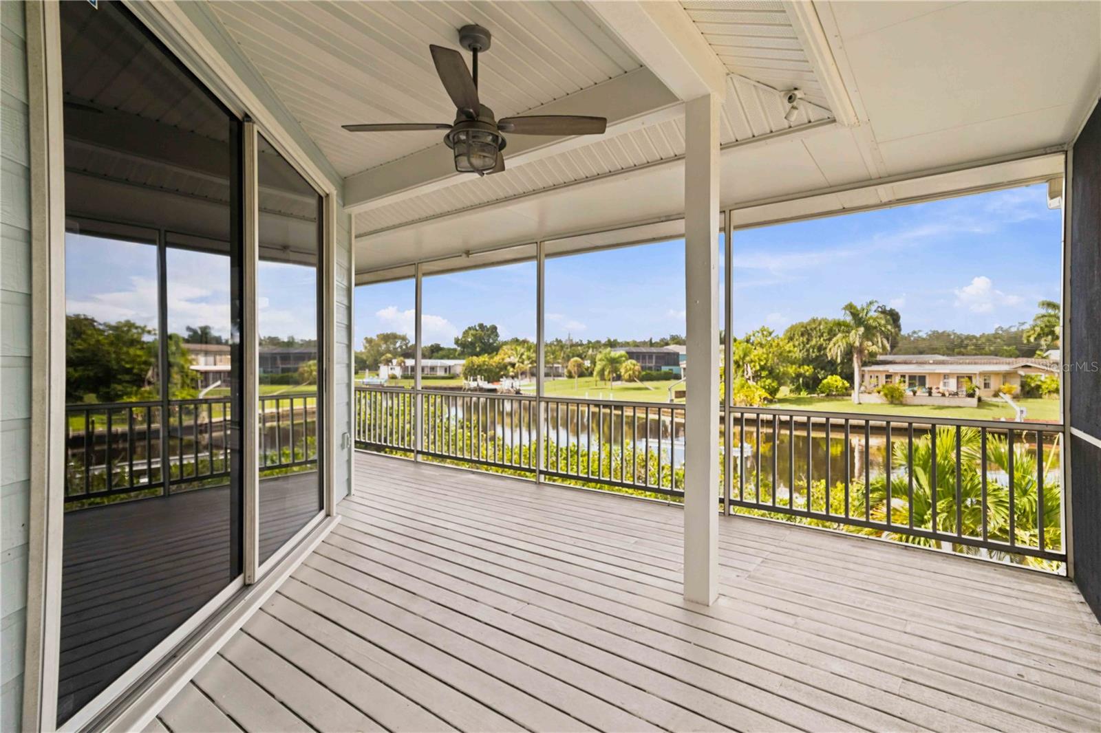 5544 DINAH LN — photo 31
