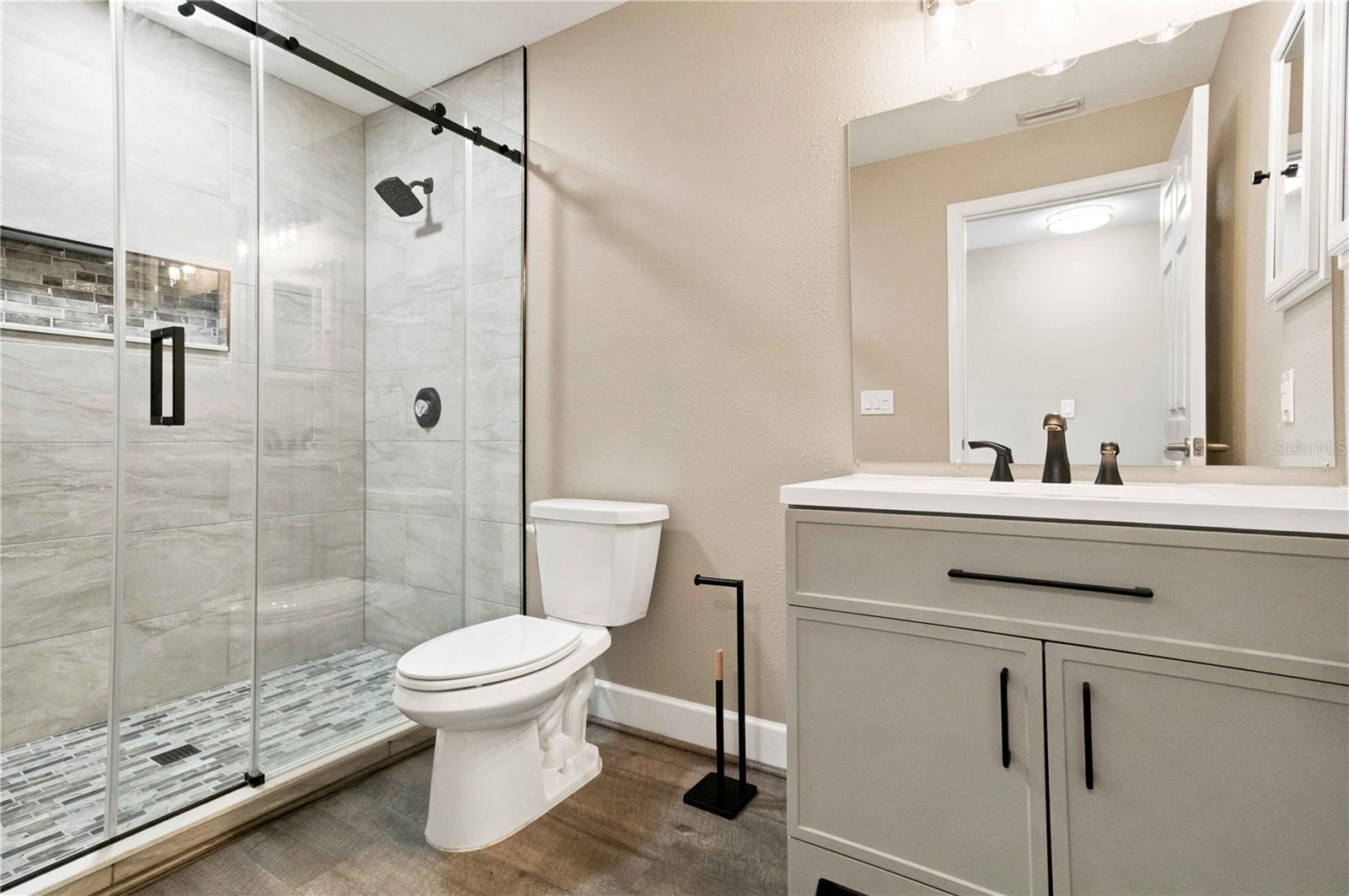 5544 DINAH LN — photo 21