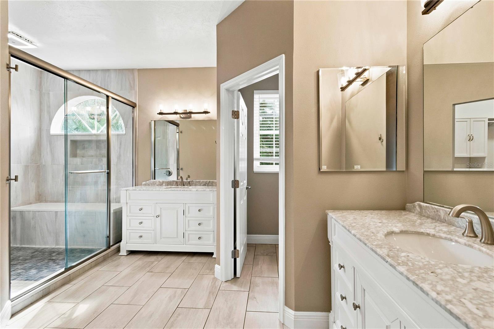 5544 DINAH LN — photo 14