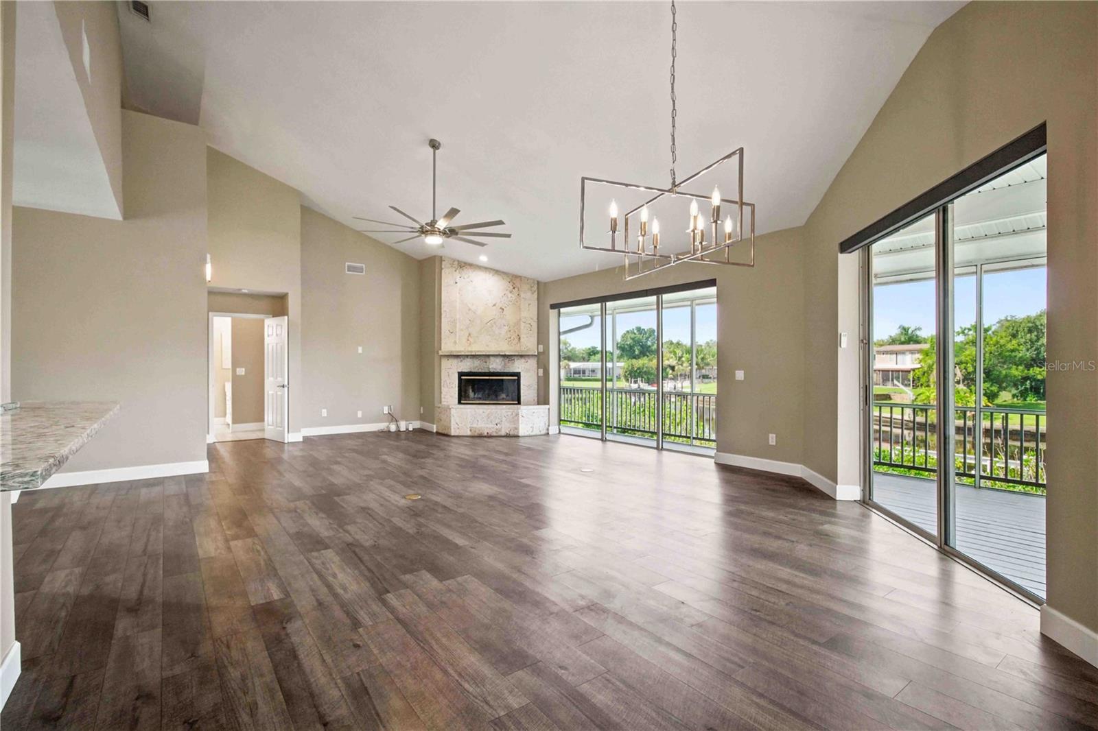 5544 DINAH LN — photo 6