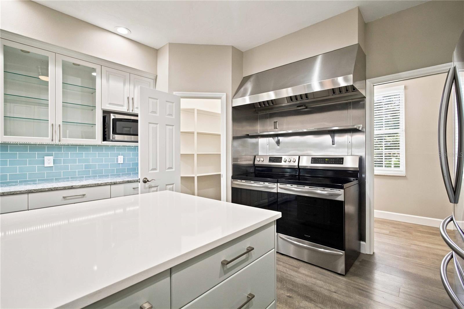 5544 DINAH LN — photo 9