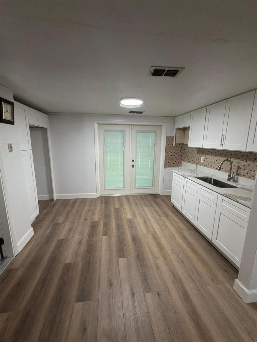 5027 ALLEN RD — photo 4