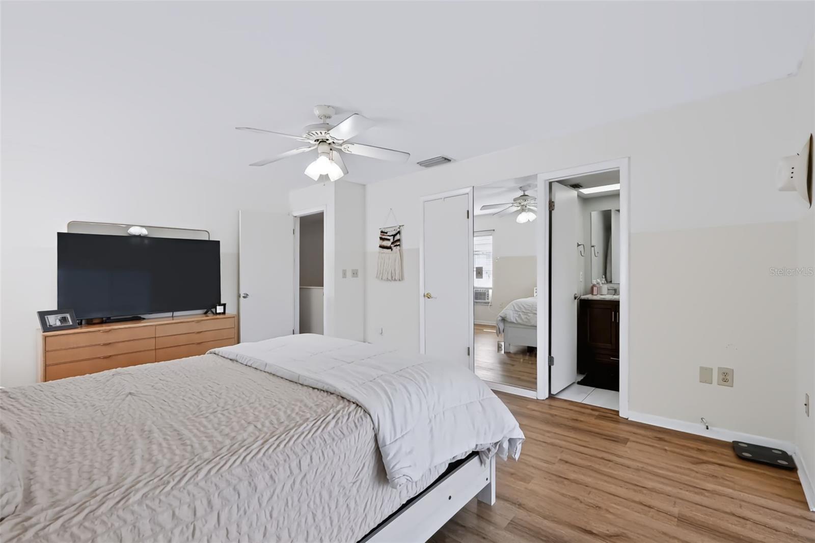 255 CAPRI CIR N #22 — photo 23