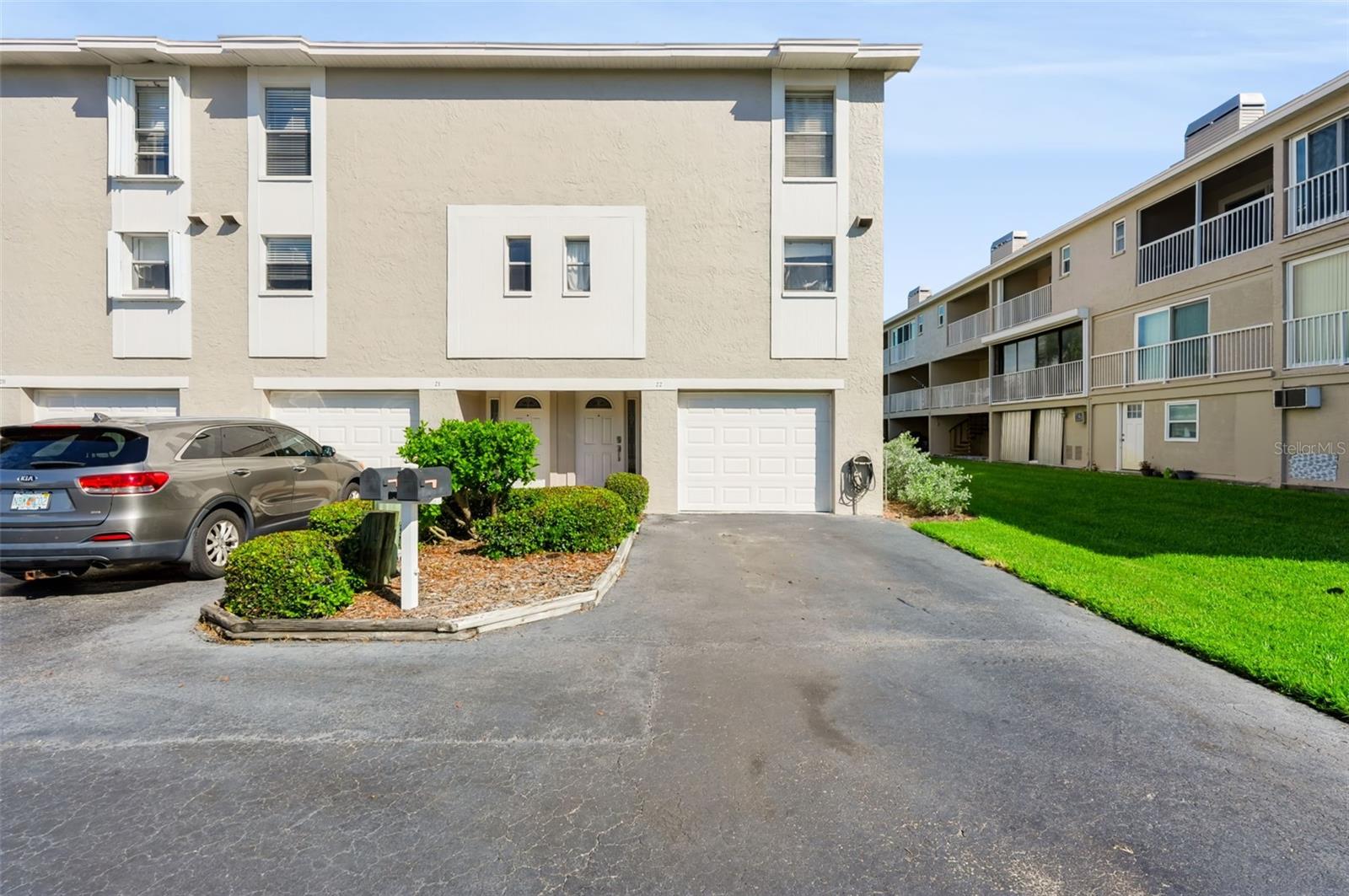 255 CAPRI CIR N #22 — photo 2