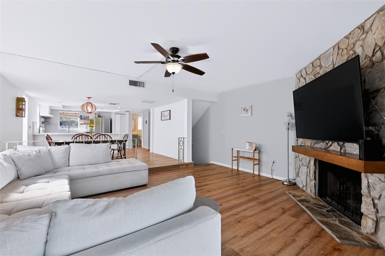 255 CAPRI CIR N #22 — photo 28