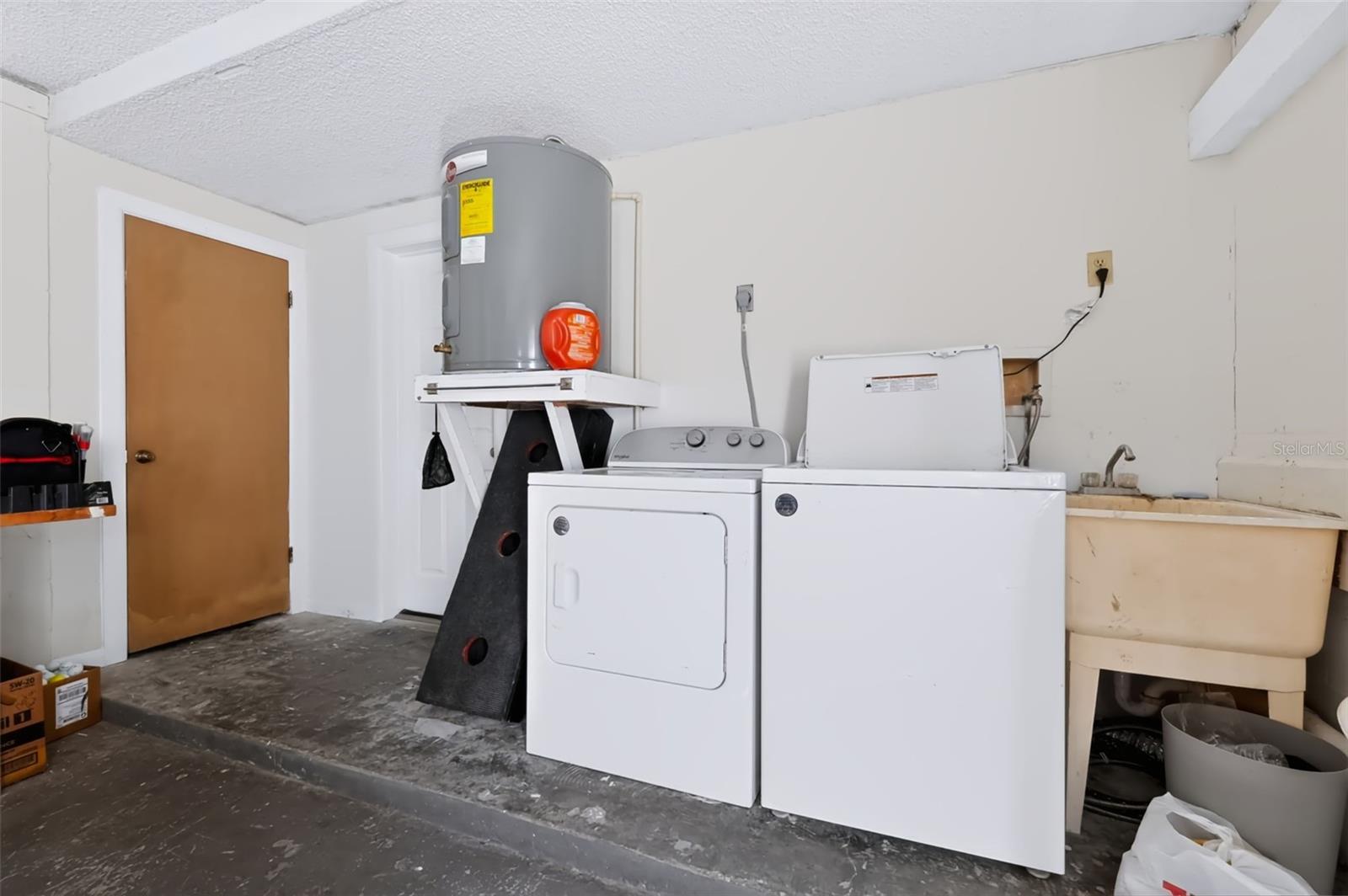 255 CAPRI CIR N #22 — photo 30