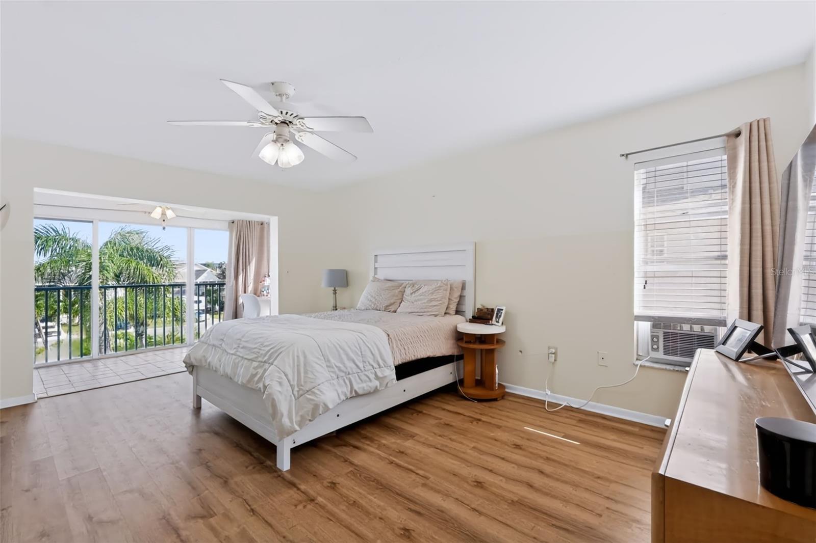255 CAPRI CIR N #22 — photo 24