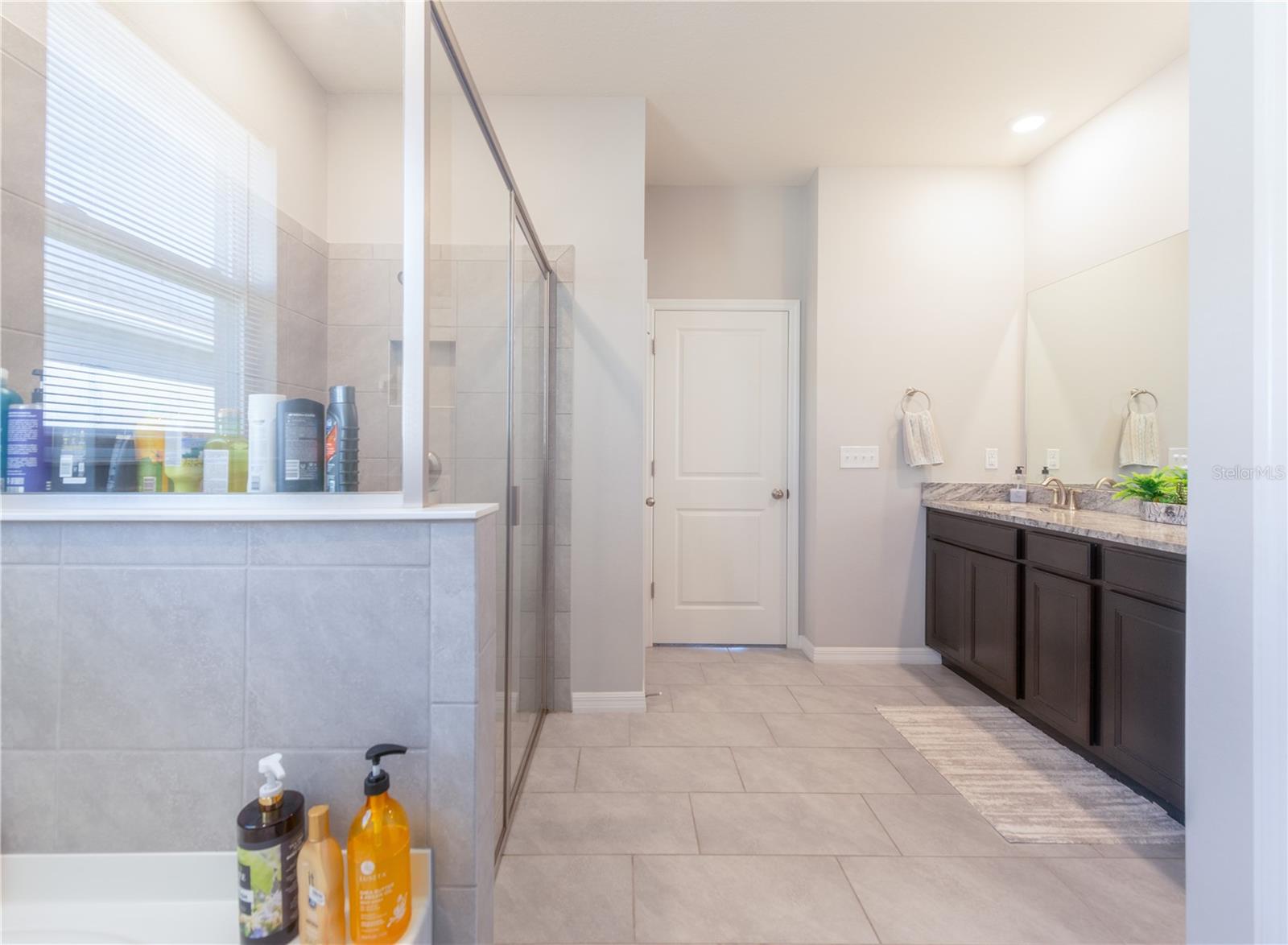 2247 MIDNIGHT PEARL DR — photo 18
