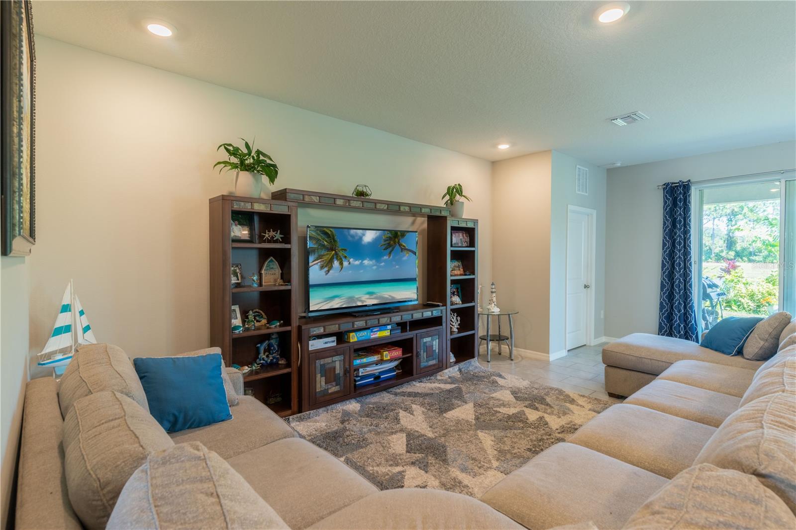 2247 MIDNIGHT PEARL DR — photo 14