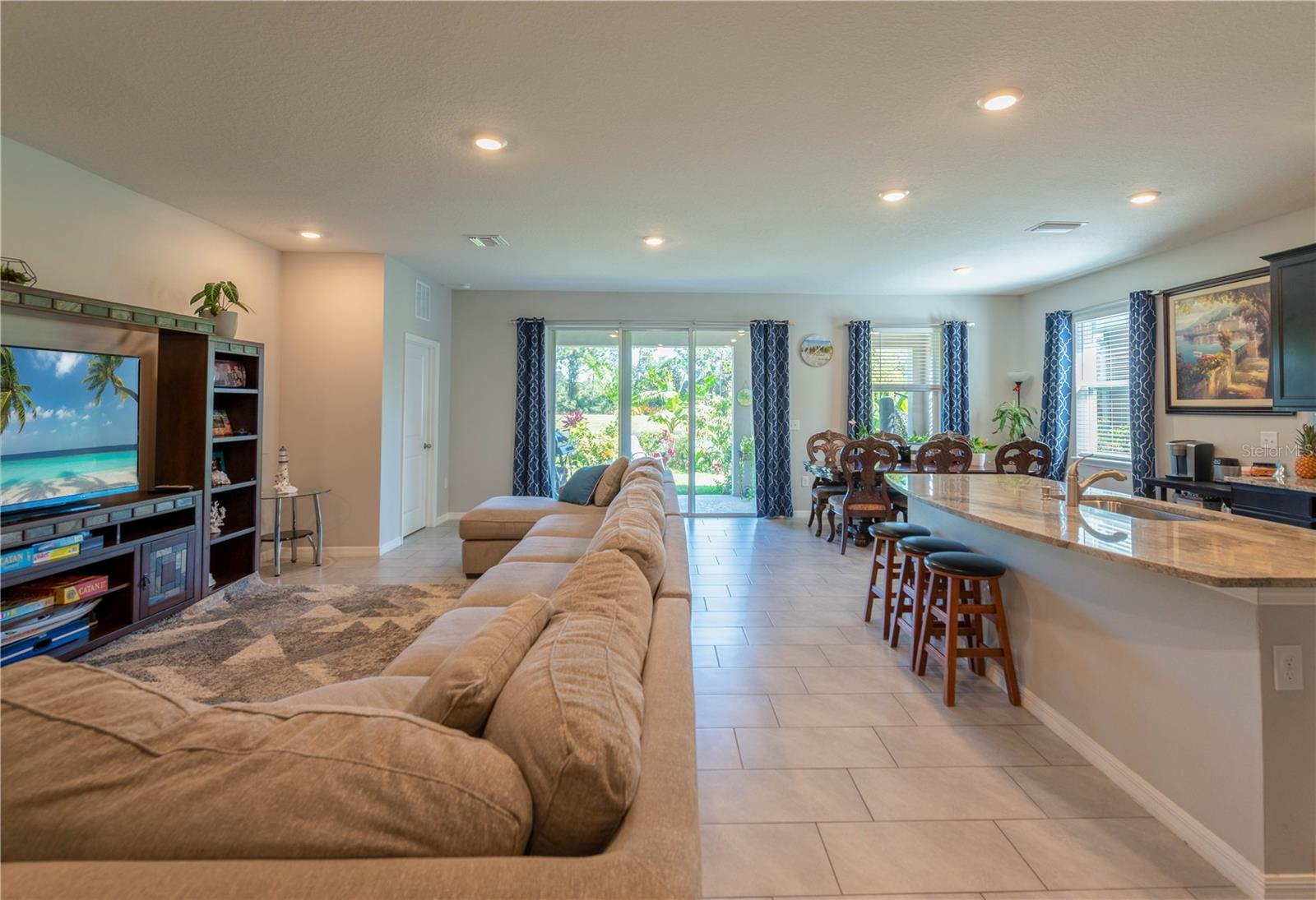2247 MIDNIGHT PEARL DR — photo 10