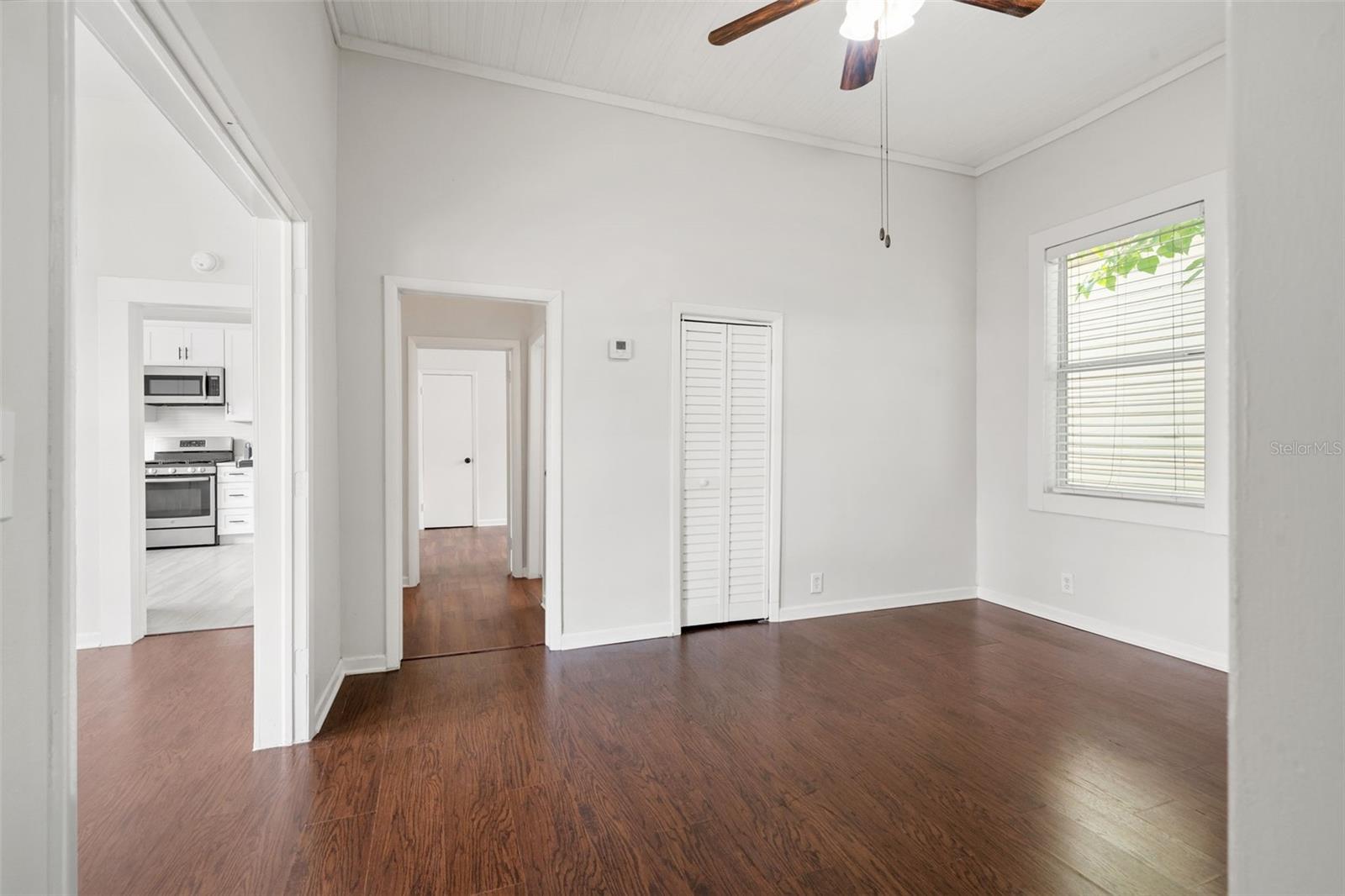 1310 E 15TH AVE — photo 22