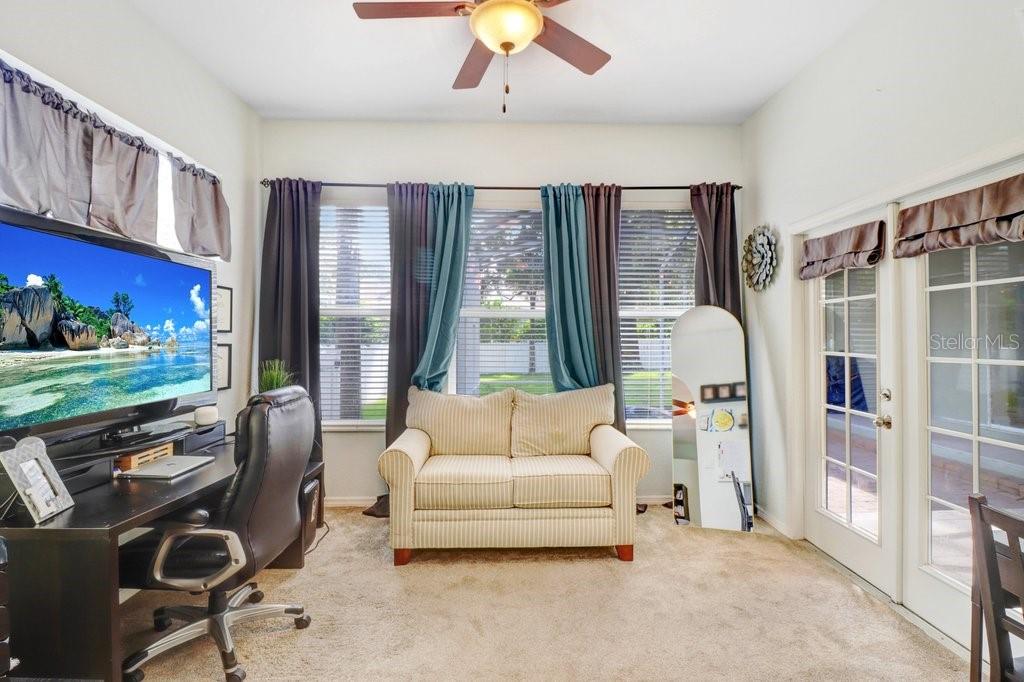2203 VALRICO FOREST DR — photo 12