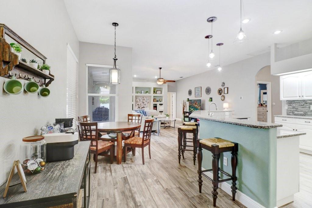 2203 VALRICO FOREST DR — photo 17