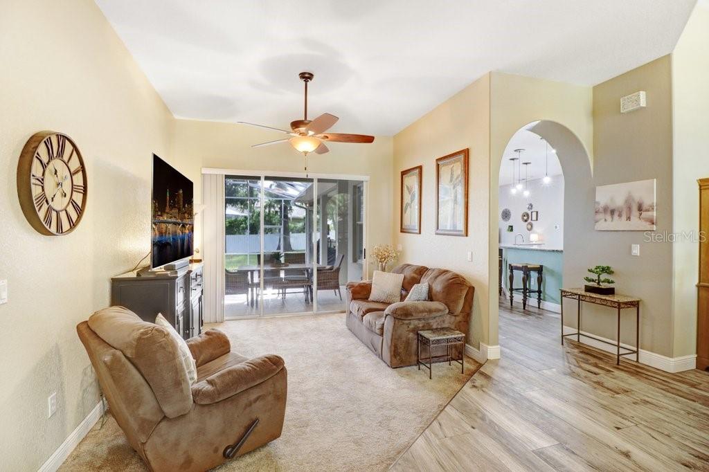 2203 VALRICO FOREST DR — photo 29