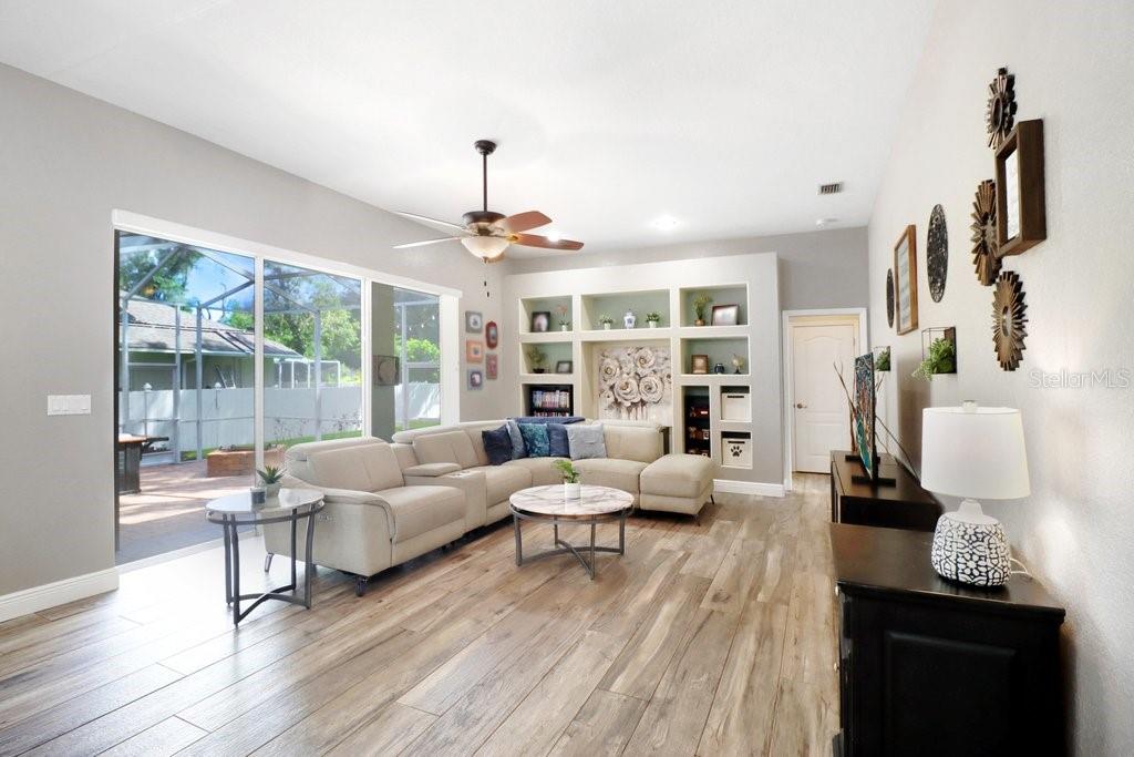 2203 VALRICO FOREST DR — photo 20