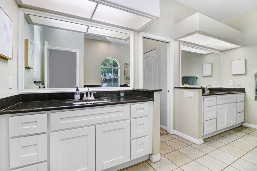 2203 VALRICO FOREST DR — photo 14