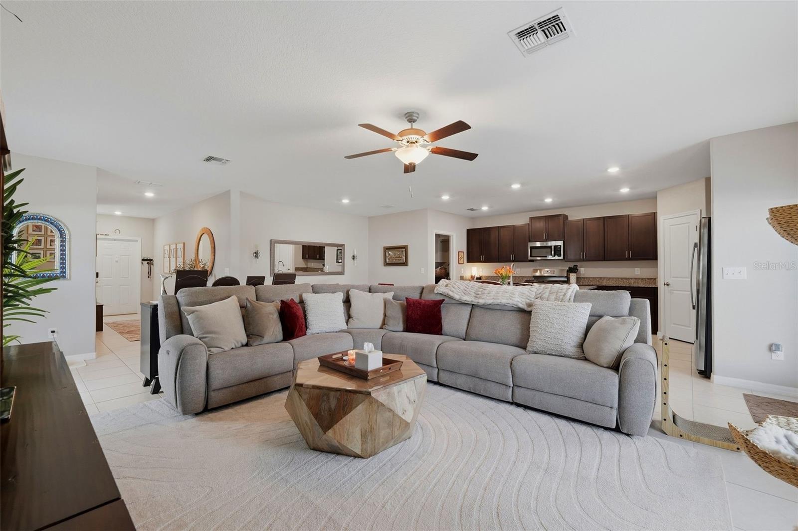 10323 POSEIDON WAY — photo 2