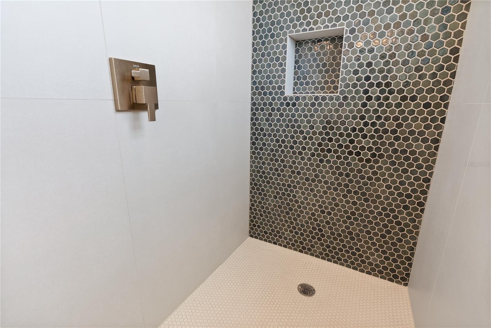 2614 N 23RD ST #1 — photo 38