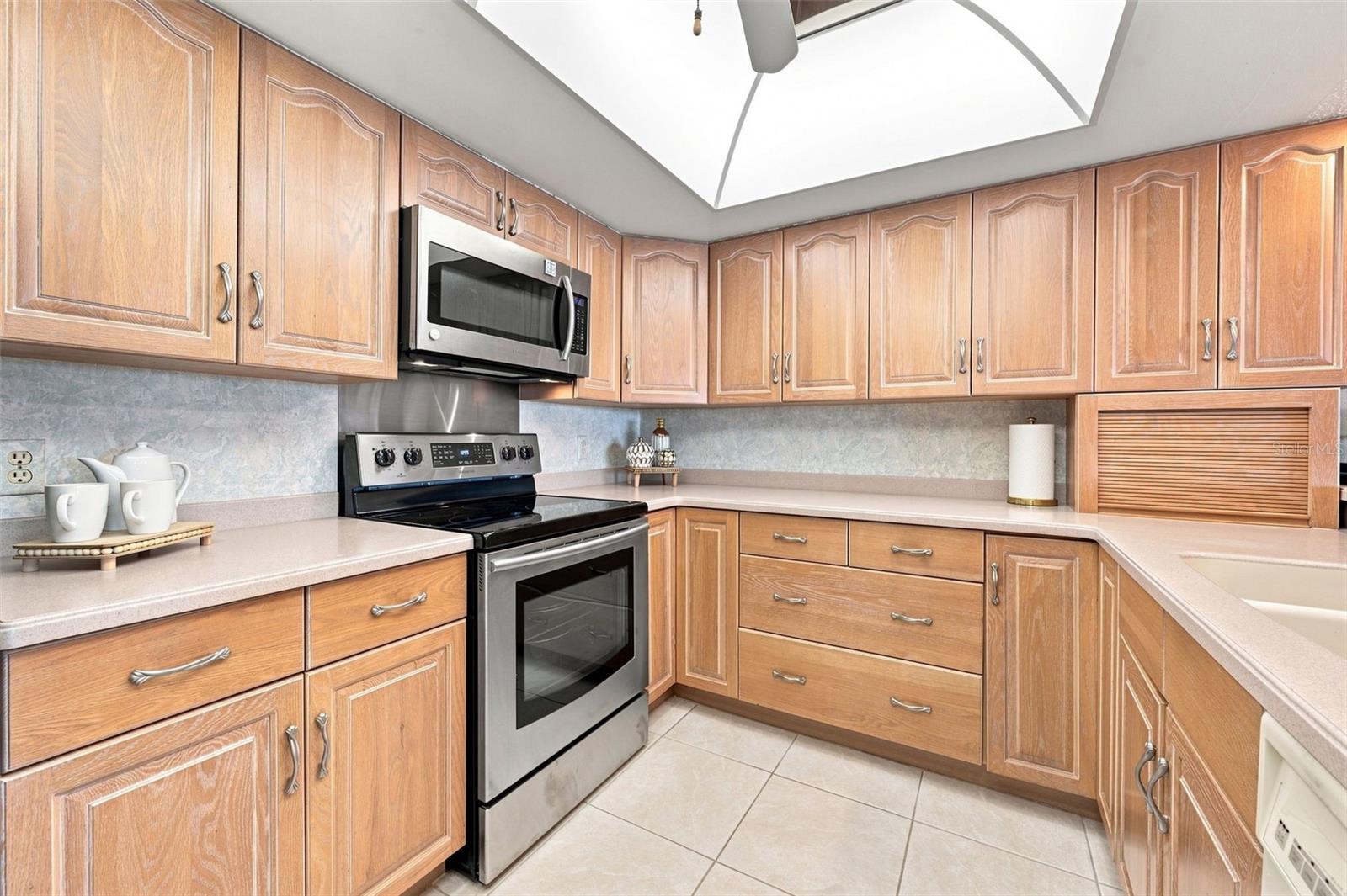 55 ROGERS ST #204 — photo 22